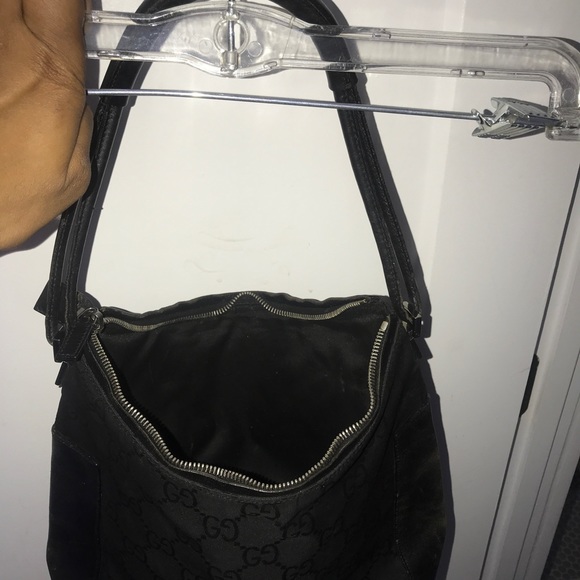 Gucci Handbag - Picture 2 of 7